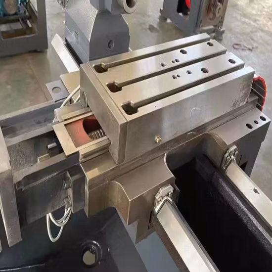 Tour CNC en métal horizontal de haute précision CK6140, à vendre